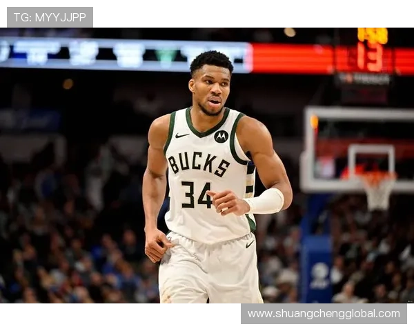 字母哥新冠康复后重返雄鹿训练营开展无对抗训练备战新赛季